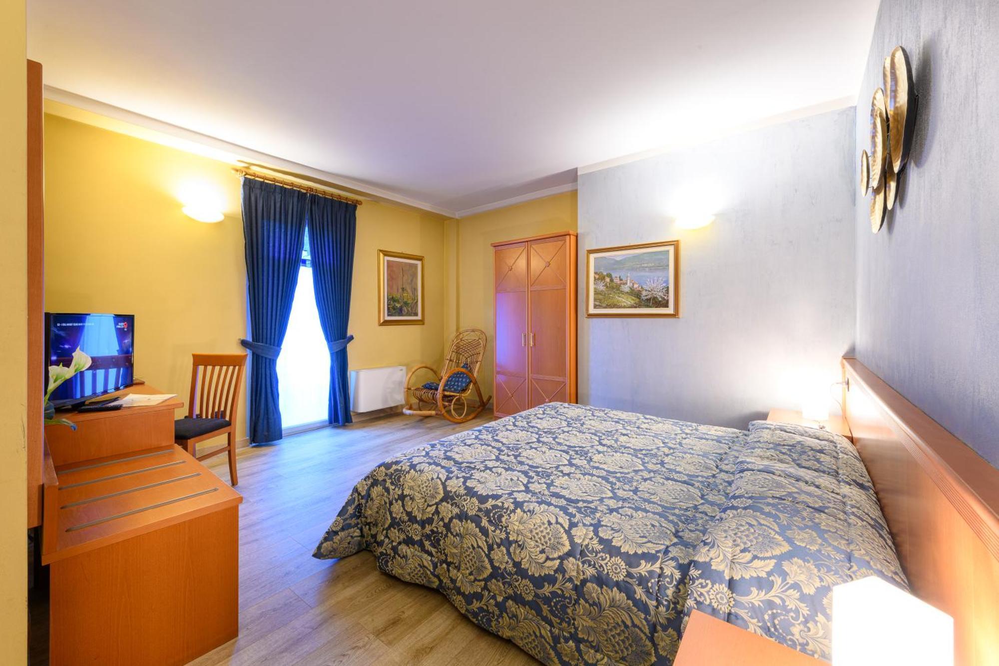 Hotel Garni Le Corti Grosotto Exterior foto